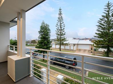 27 Amalfi Drive, Hillarys WA 6025