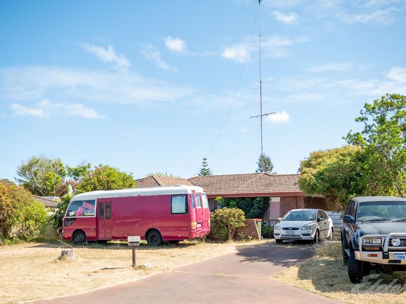 18 Jarvie Crescent, Usher