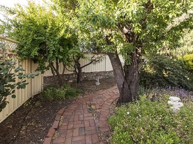 2 Falcon Street, Narrogin WA 6312