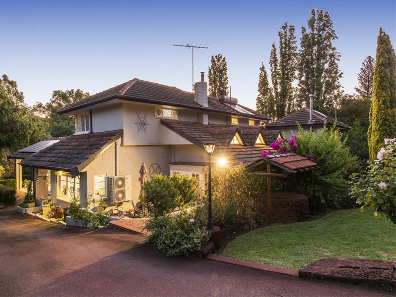42 Kalamunda Road, Kalamunda