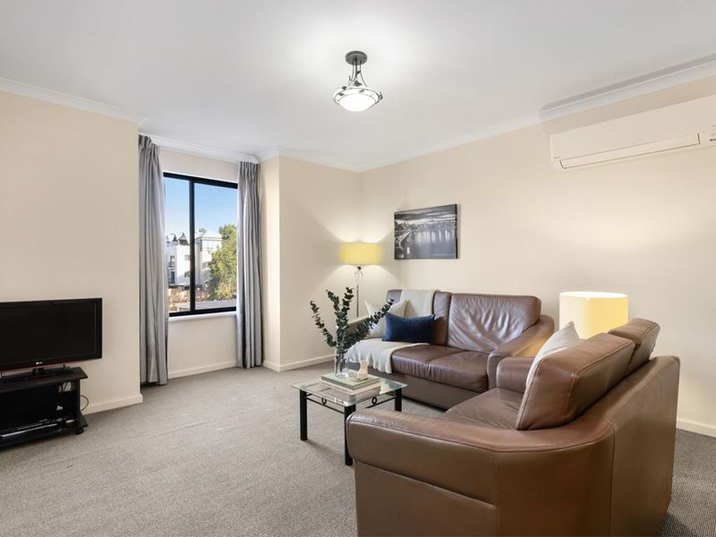 43/11 Regal Place, East Perth