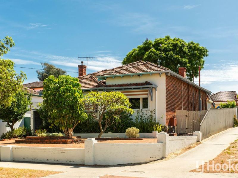 182 Douglas Avenue, Kensington