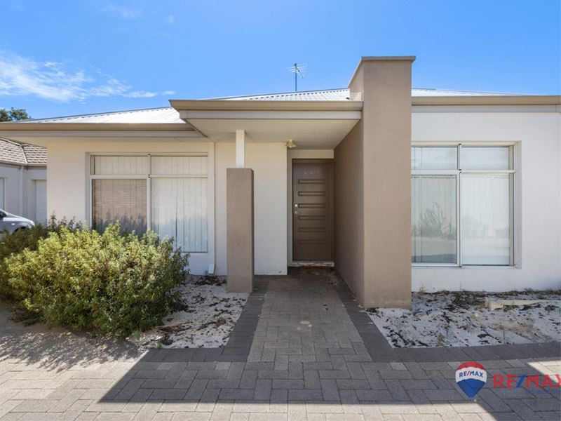 2/156 Streich Avenue, Kelmscott WA 6111