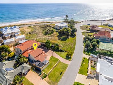 1/6 Mippi Road, Halls Head WA 6210