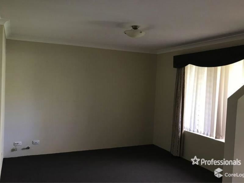 11 Daventry Drive, Alexander Heights