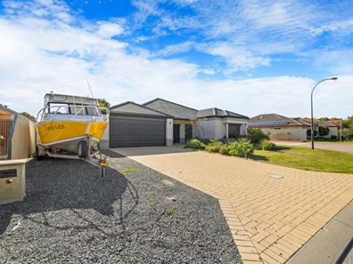 35 Amadeus Crescent, Port Kennedy WA 6172