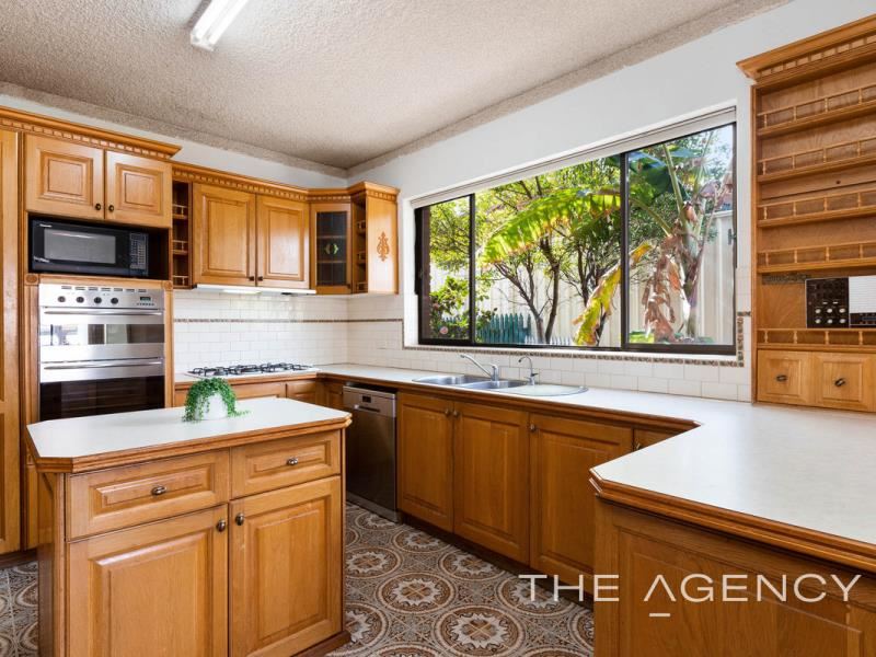 14 Turret Road, Willetton