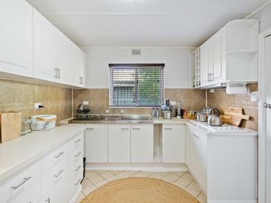 56 Axminster Street, Warnbro WA 6169