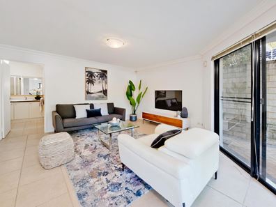 5/2 White Place, Subiaco WA 6008