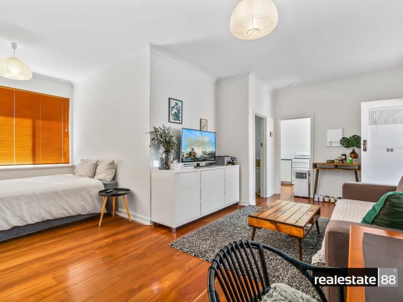 22/126 Terrace Road, Perth