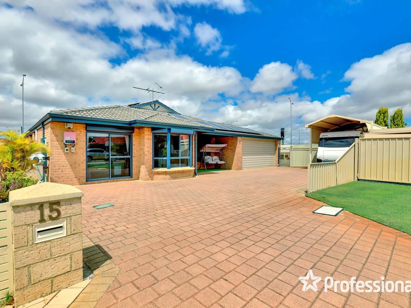 15 Lincoln Place, Canning Vale WA 6155