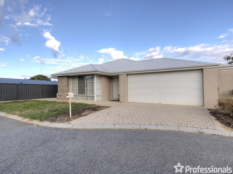 11/334 Holmes Road, Forrestfield
