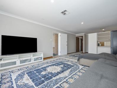 25 Selsfield Place, Balga WA 6061