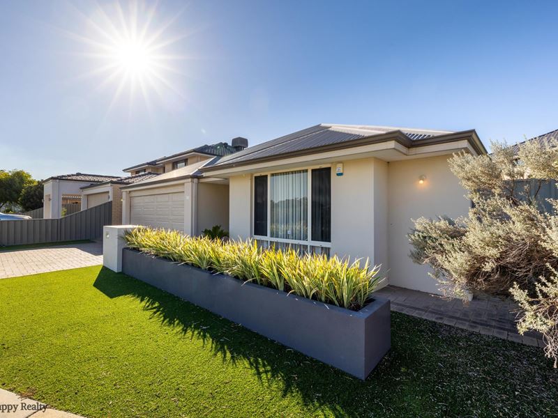 30 Middle Parkway, Canning Vale WA 6155
