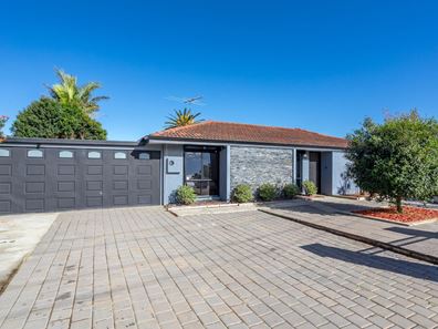 16 Tomlinson Place, Armadale WA 6112