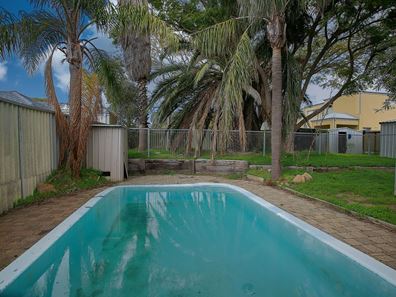 24 Tetworth Crescent, Nollamara WA 6061