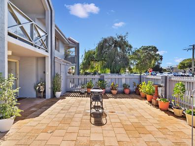 20/1-3 Hackett Street, Mandurah WA 6210