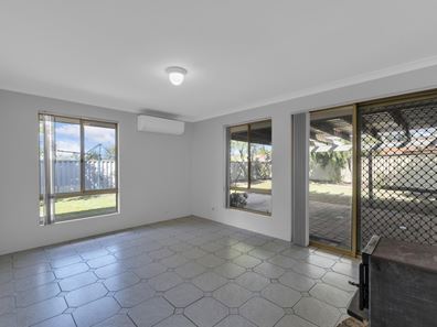 10 Killarney Place, Cooloongup WA 6168