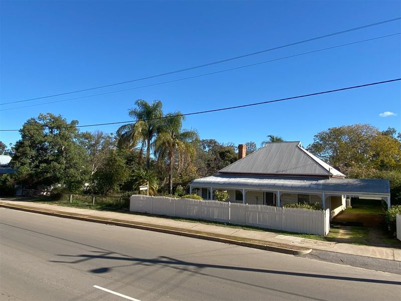 110 Roberts Street, Moora WA 6510