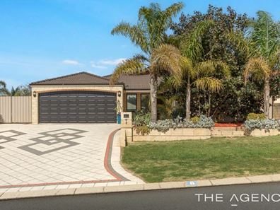 8 Floribunda Avenue, Halls Head WA 6210