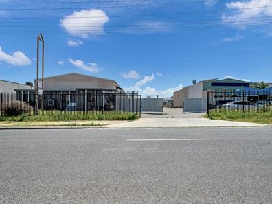 26 Furniss Road, Landsdale WA 6065