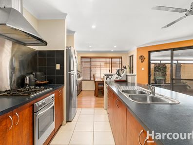 6 Burgos Lane, Port Kennedy WA 6172