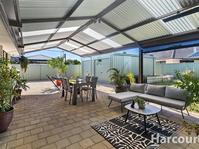 36 Bibbulmun Meander, Ravenswood WA 6208