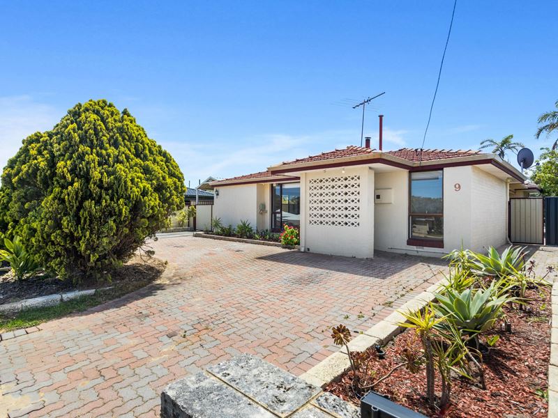 9 Macedon Place, Craigie WA 6025