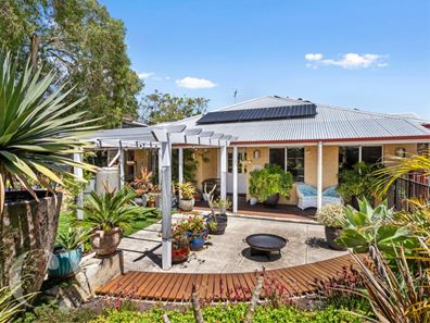 81 Gibson Street, Beaconsfield WA 6162