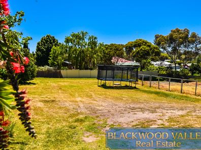 7 Nix Street, Boyup Brook WA 6244