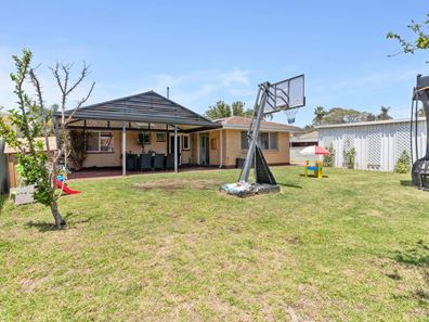 6 Hilton Crescent, Maddington WA 6109