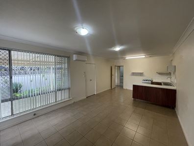 43a Culloton Crescent, Balga WA 6061