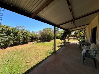 35 Finnerty Street, East Carnarvon WA 6701