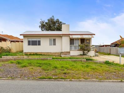 6 McKenzie Way, Embleton WA 6062