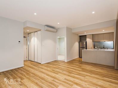 9/13 O'Connor Close, North Coogee WA 6163