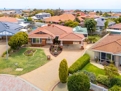 14 Troubridge Retreat, Ocean Reef WA 6027