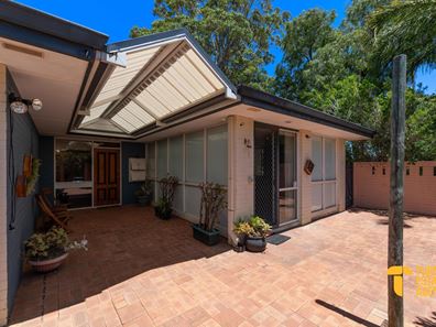 15 Bolt Court, Lesmurdie WA 6076