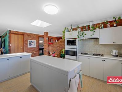14 Batavia  Place, Mahomets Flats WA 6530