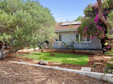 5 Cooke Street, Hilton WA 6163