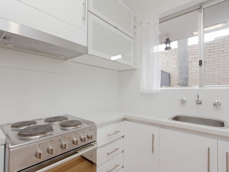 2/98 Tyler Street, Tuart Hill WA 6060