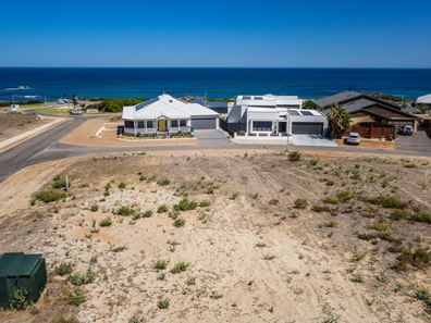 4 Sunset Cove, Dongara WA 6525