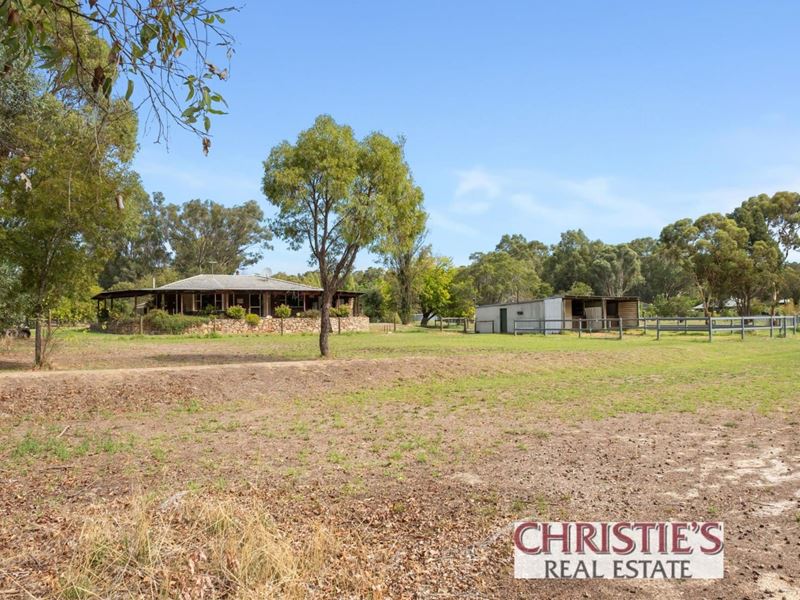 1505 Sexton Street, Sawyers Valley WA 6074