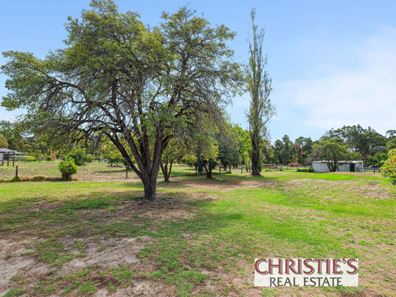 1505 Sexton Street, Sawyers Valley WA 6074