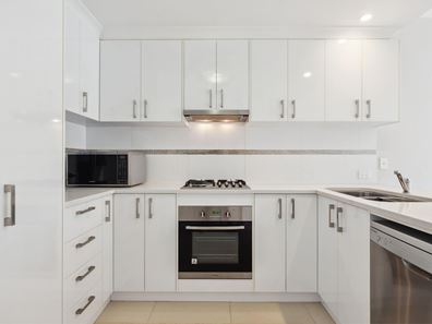 5/2 Maffina Parade, Ellenbrook WA 6069
