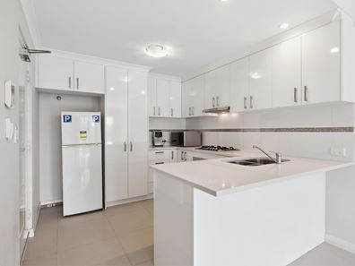 5/2 Maffina Parade, Ellenbrook WA 6069