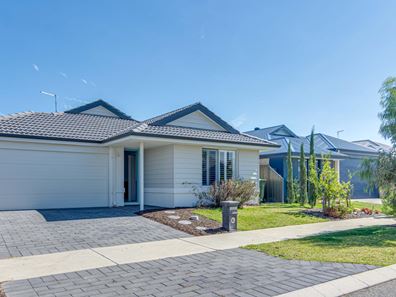 22 Glisten Chase, Eglinton WA 6034