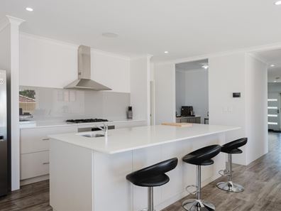 19 Greenshank Mews, Wannanup WA 6210