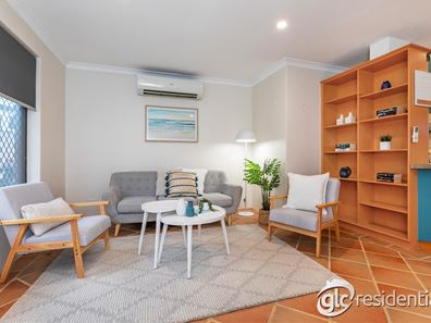 16 Dulverson Place, South Lake WA 6164