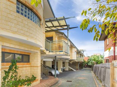 2/38 Broadway, Nedlands WA 6009