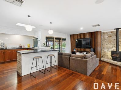 23 Stockwell Way, Kingsley WA 6026